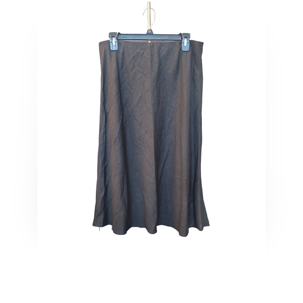 NWT Chic Black Midi Skirt for Women
